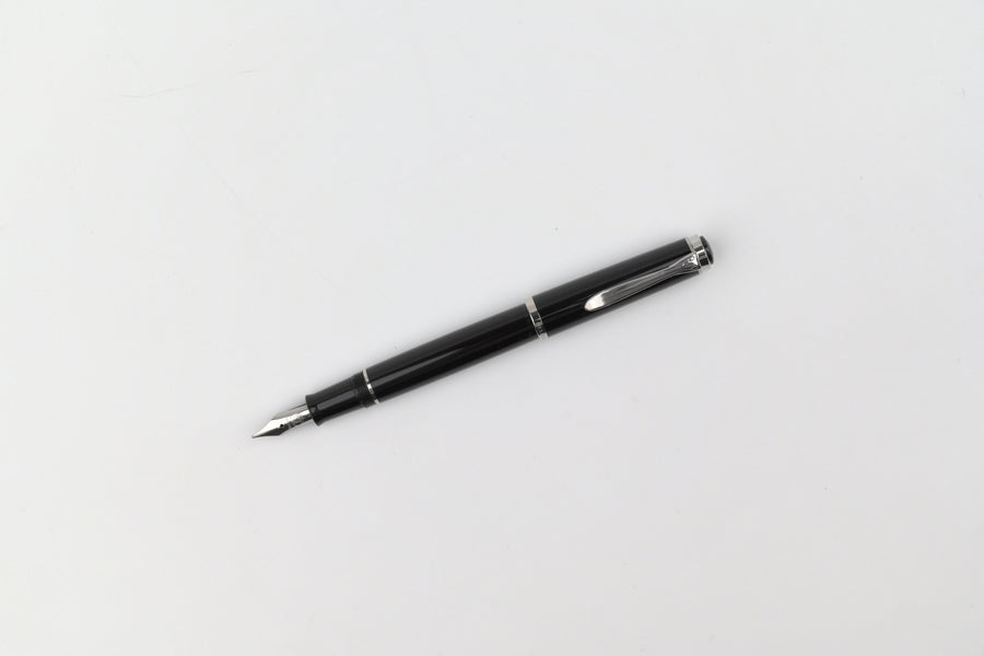 Pelikan P205 Fountain Pen - Classic - Black Silver