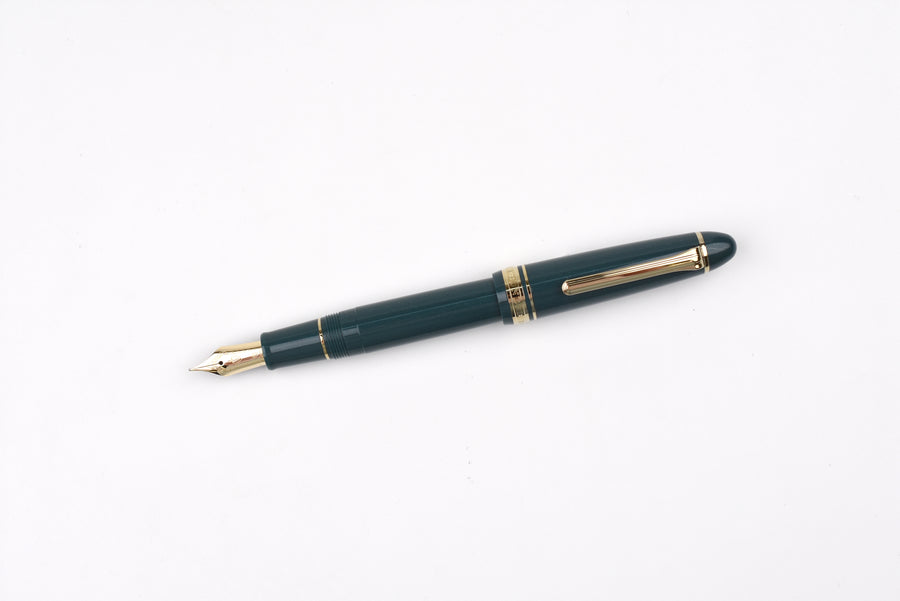 Sailor 1911 Large Fountain Pen - 18K Gold Trim - Shining Green