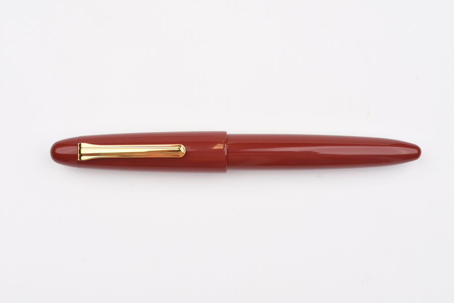 Sailor 1911 King of Pen - Color Urushi Kaga - Ebonite Fountain Pen - Wine Red