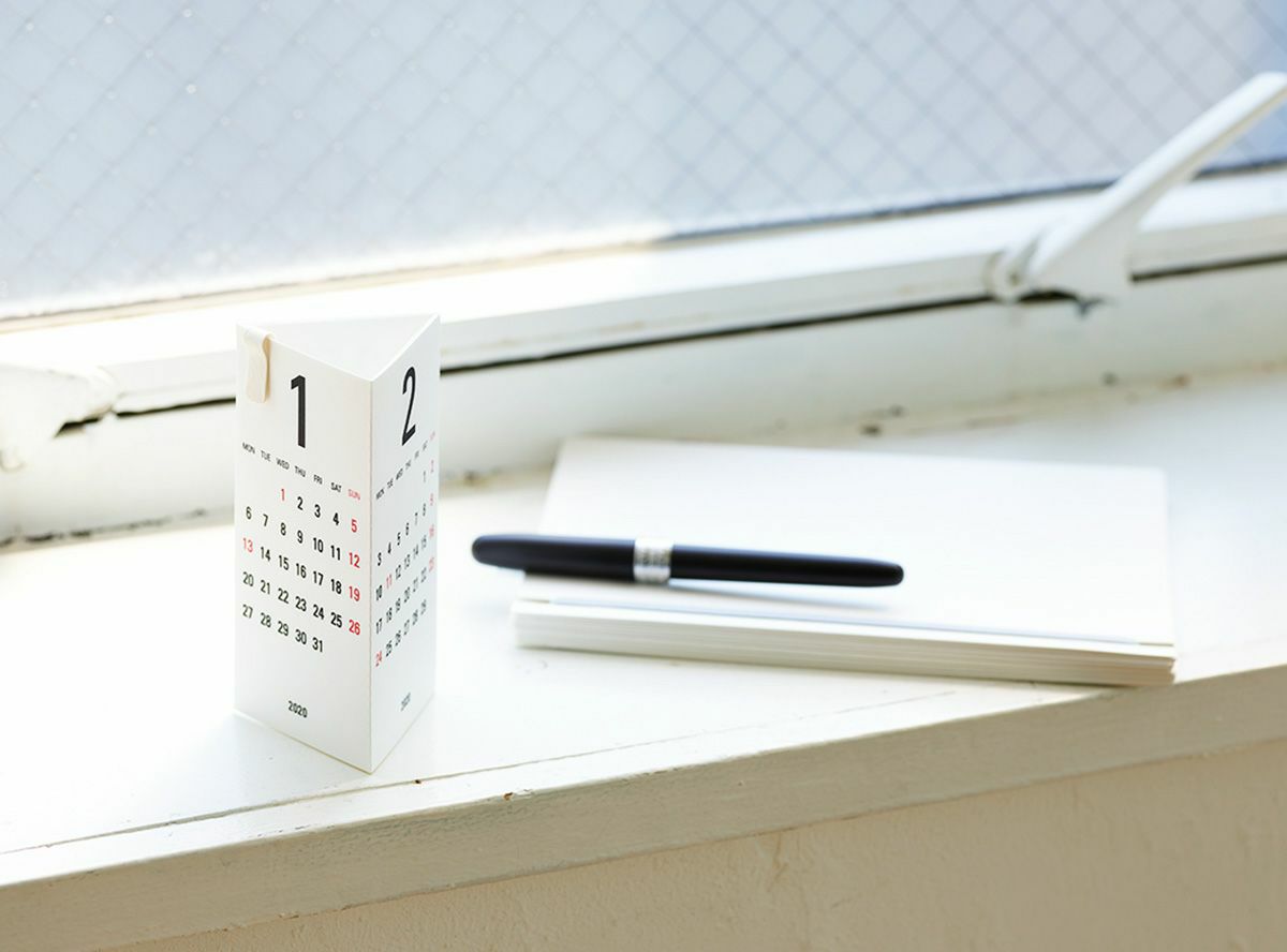 Replug 2025 Replug Triangular Desk Calendar