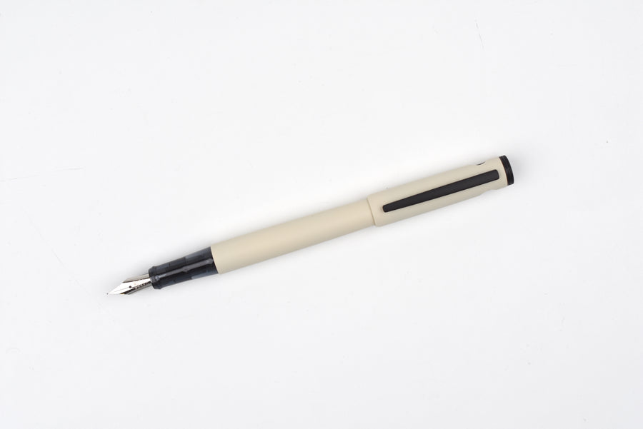 Pilot Explorer Fountain Pen - Matte Ivory