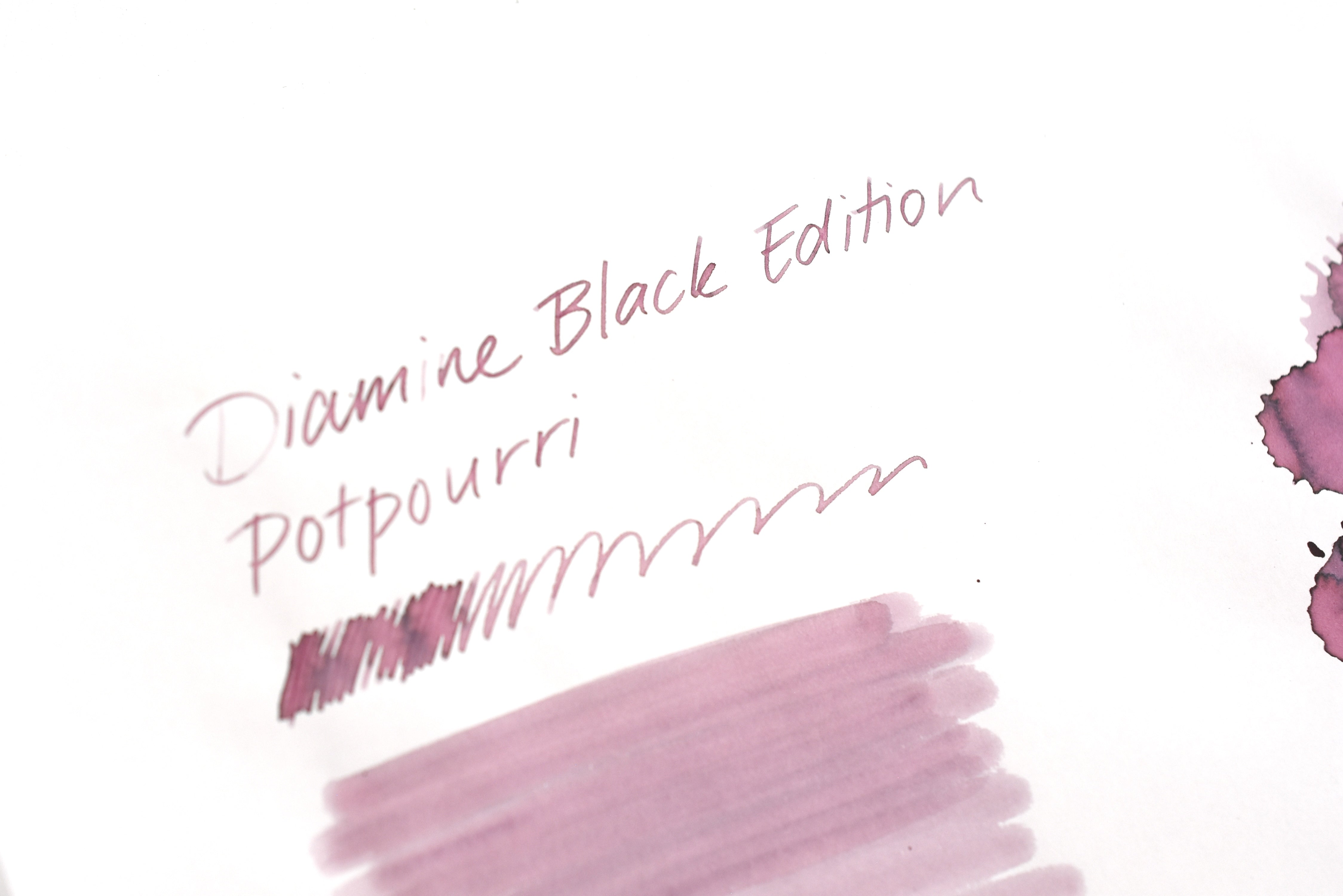 Diamine Black Edition - Standard - Potpourri