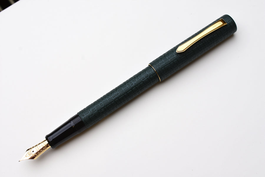 Pilot Ishime Urushi Fountain Pen - Hunter Green